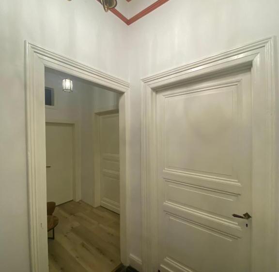 Апартаменты 1 Спальня с Террасой, Villa Burgau B&b