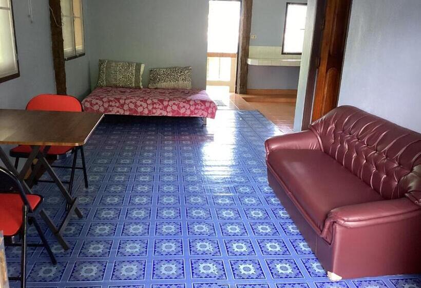 Бунгало Стандарт, P Un House
