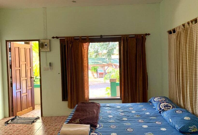 Номер Стандарт Трехместный, P Un House
