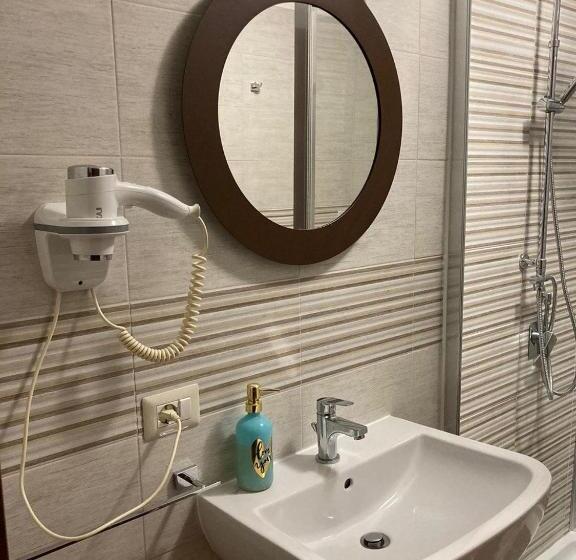 اتاق استاندارد چهار تخته, B&b Al San Francesco