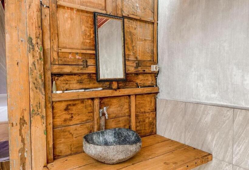 بانگلوی استاندارد, Mimpi Bungalow