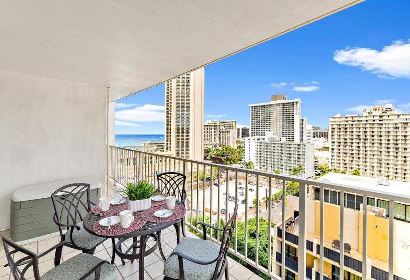 آپارتمان 1 خوابه با چشم‌انداز دریا, Pacific Monarch   1 Br   Ocean And City Views!