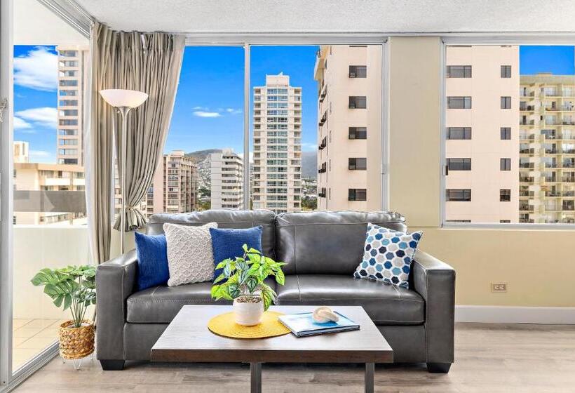 آپارتمان 1 خوابه با چشم‌انداز دریا, Pacific Monarch   1 Br   Ocean And City Views!