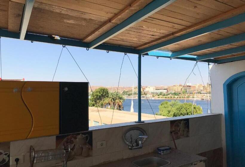 اتاق استاندارد سه نفره, Nubian Paradise