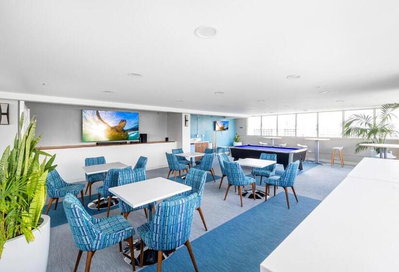 آپارتمان 1 خوابه با چشم‌انداز دریا, Pacific Monarch   1 Br   Ocean And City Views!