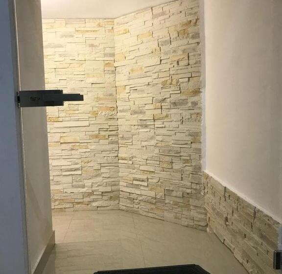 Standard room with outdoor bath, Regim Hotelier Pietonală