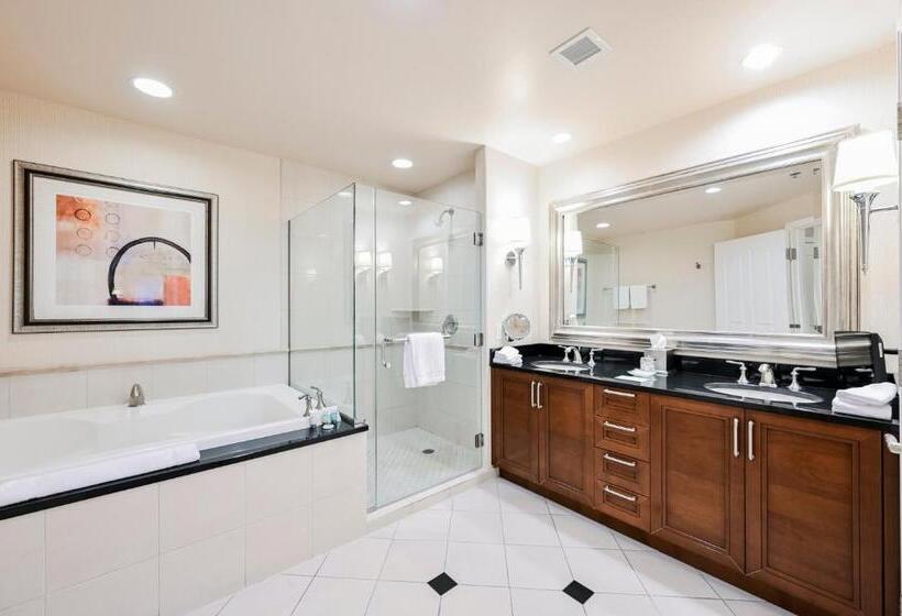 آپارتمان سوپریور 1 خوابه, Stripviewsuites At Signature