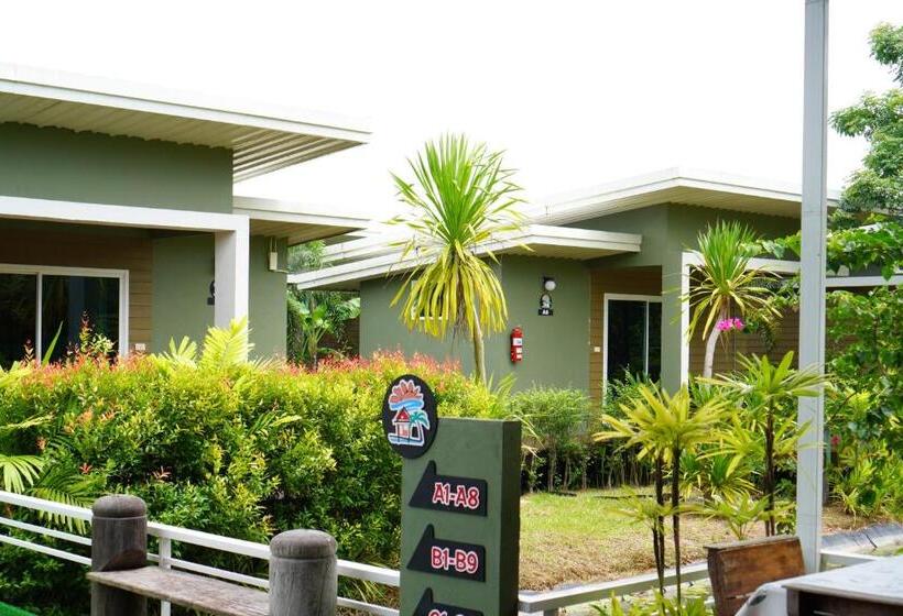 标准间, Green Two Resort