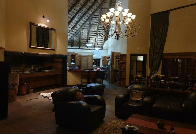 خانه 1 خوابه, Tholo Private Game Lodge