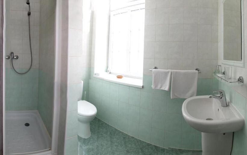 اتاق استاندارد, Penzion Tillerova Vila