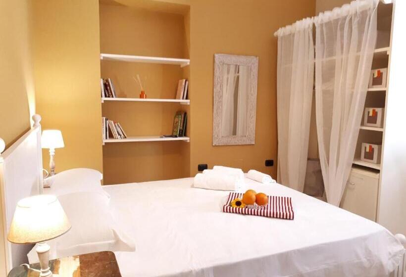 Номер Стандарт с Балконом, Sofia Family Suites