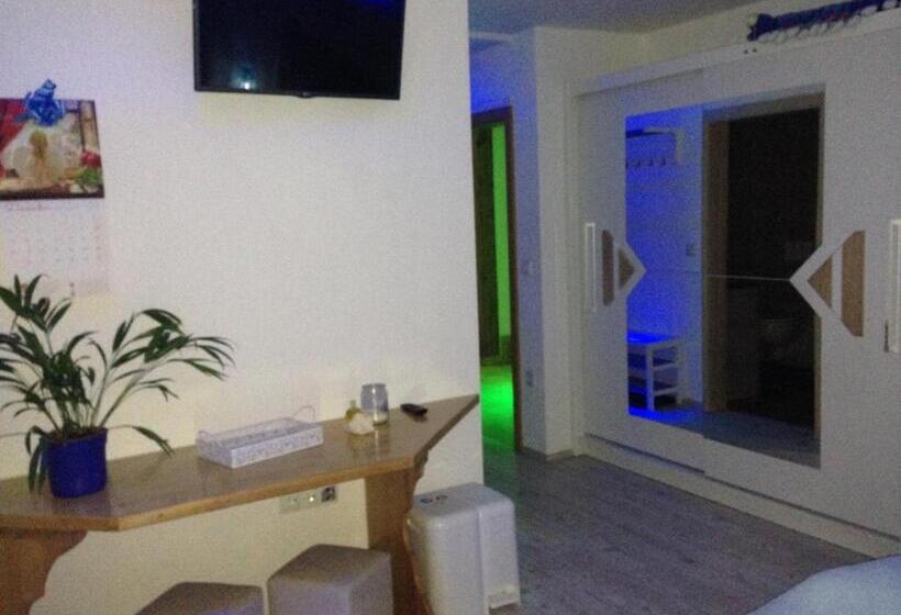 اتاق استاندارد چهارنفره با بالکن, Aparthotel Pr  Jakapč