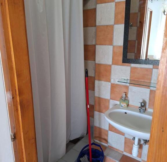 اتاق استاندارد چهار تخته, Fenyő Panzió