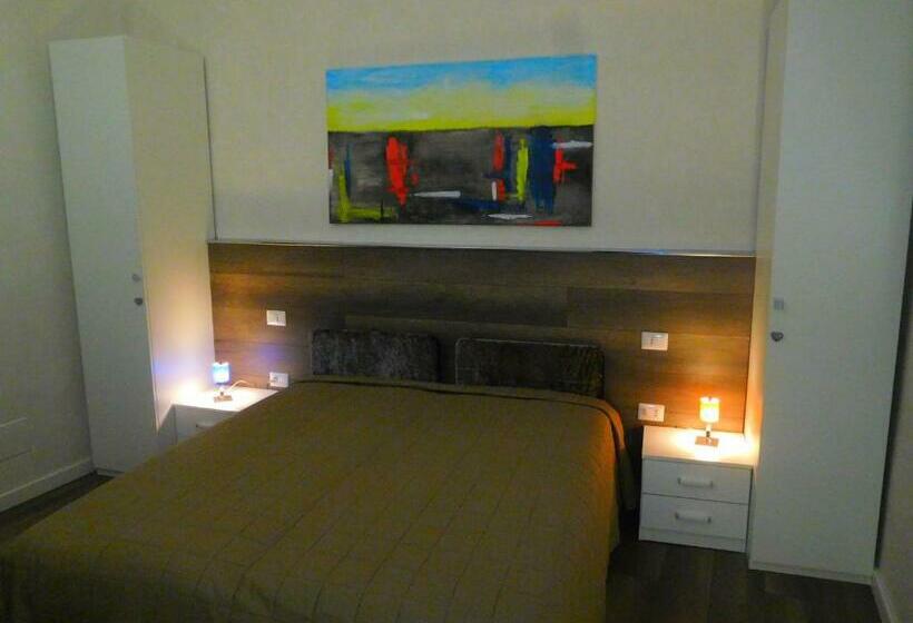 패밀리 룸, Il Paradiso A Claustro Inferno