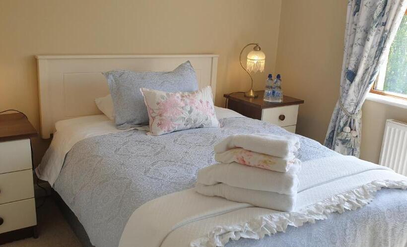 اتاق لوکس, Knightsbrook Guesthouse