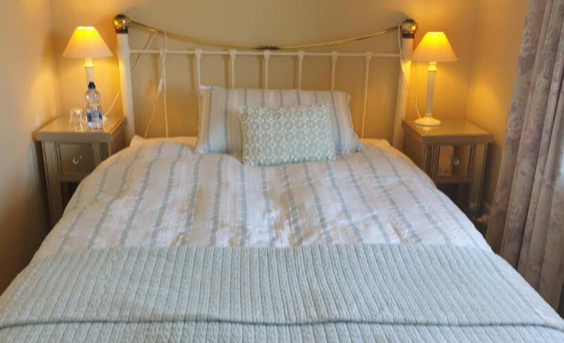 اتاق لوکس, Knightsbrook Guesthouse