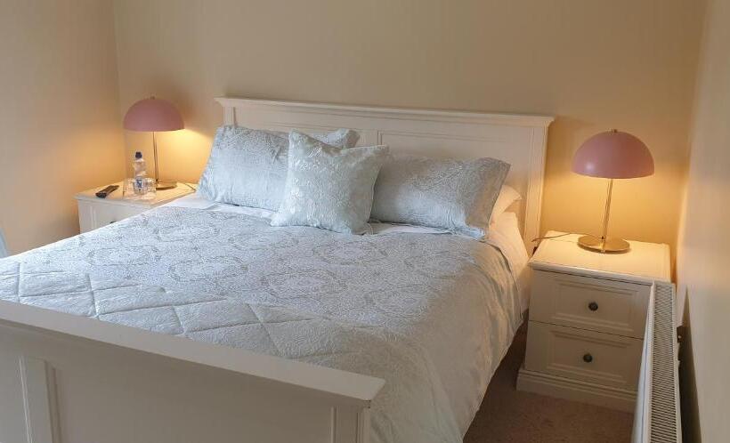اتاق لوکس, Knightsbrook Guesthouse
