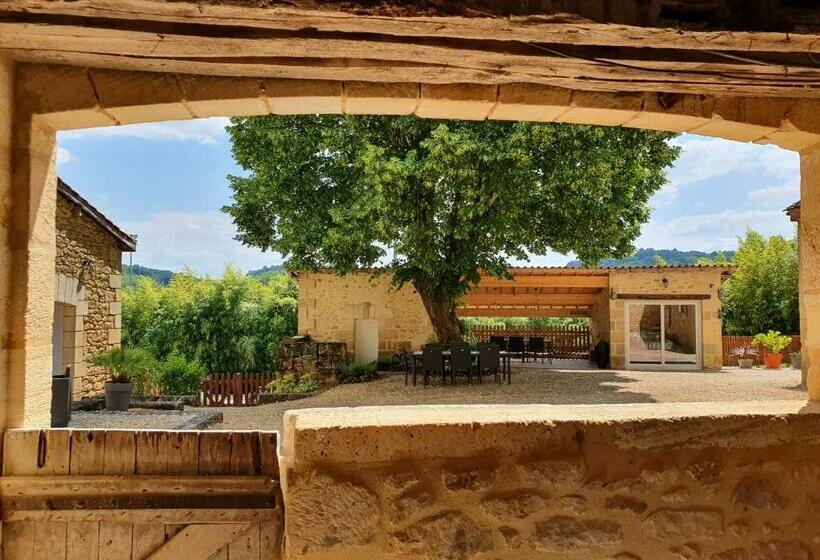 اتاق سوپریور, Le Clos De La Canéda
