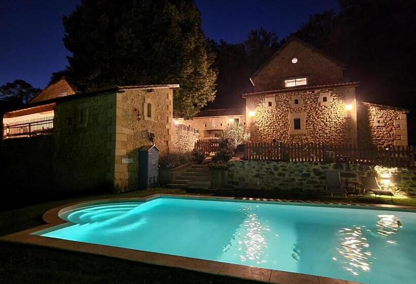 اتاق خانوادگی, Le Clos De La Canéda
