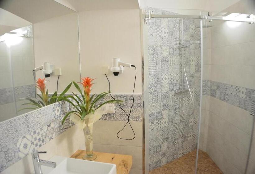 اتاق استاندارد, B&b Fontana La Stella