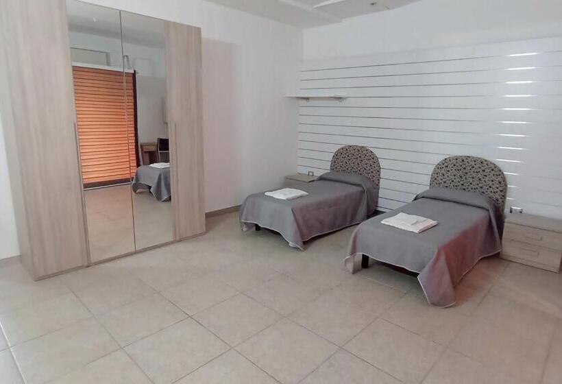 Семейное Студио, B&b Da Luca
