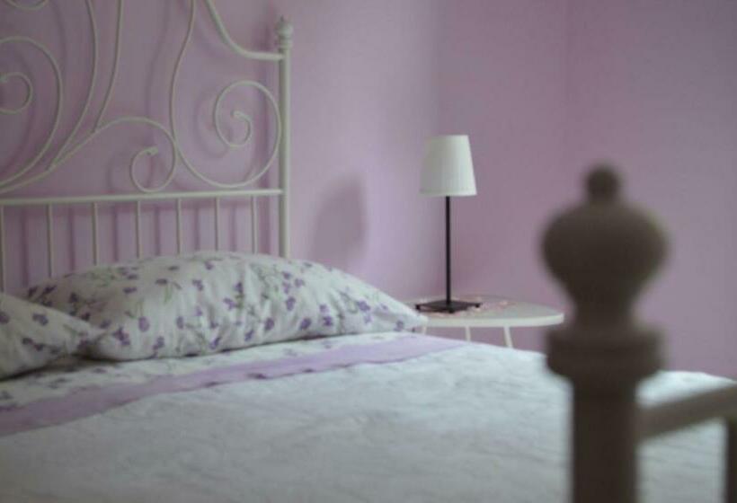 اتاق استاندارد, La Sorgente B&b