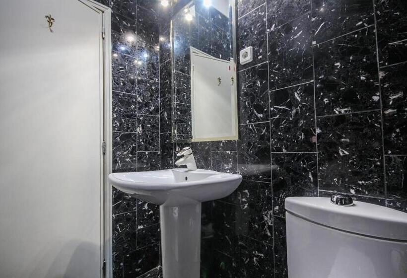 اتاق استاندارد, Celas Dream Studio
