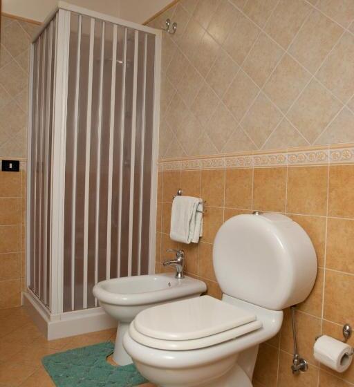 آپارتمان 3 خوابه, B&b Casa Mauro