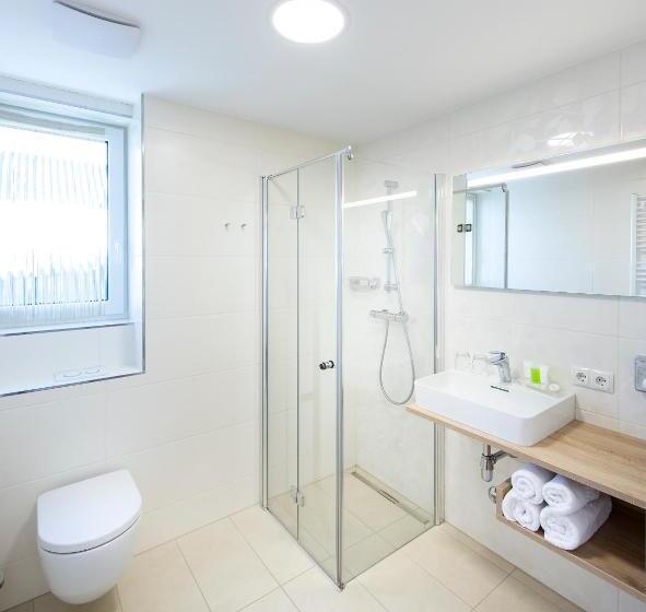 Номер Стандарт с Балконом, R&r Residenzen
