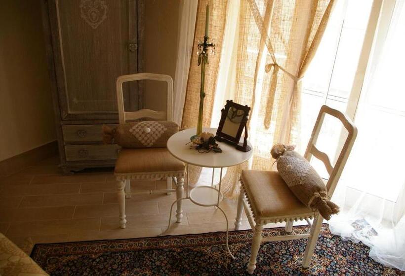اتاق استاندارد, Serapo Bed And Breakfast