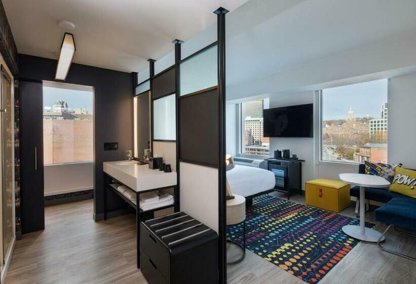 身障者適用キングサイズベッドルーム, Aloft Providence Downtown