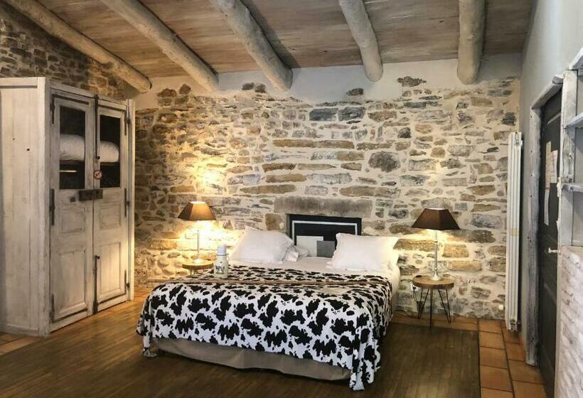 Люкс Вид на Бассейн, Restaurant Et Chambres D Hôtes La Ferme De Cornadel