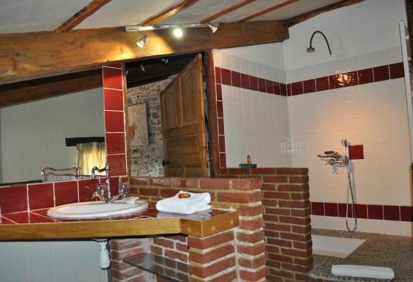 Номер Стандарт, Restaurant Et Chambres D Hôtes La Ferme De Cornadel