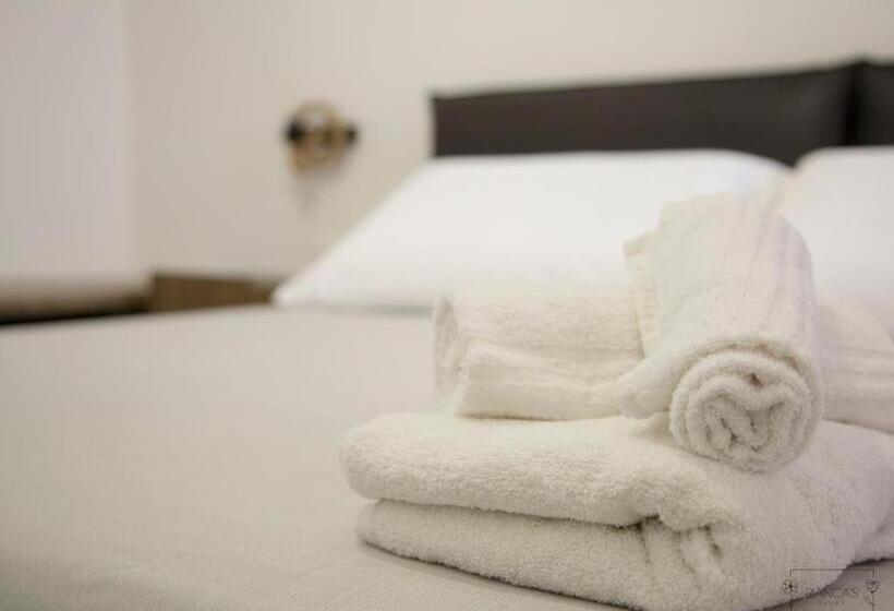 اتاق استاندارد, Bianca's Rooms