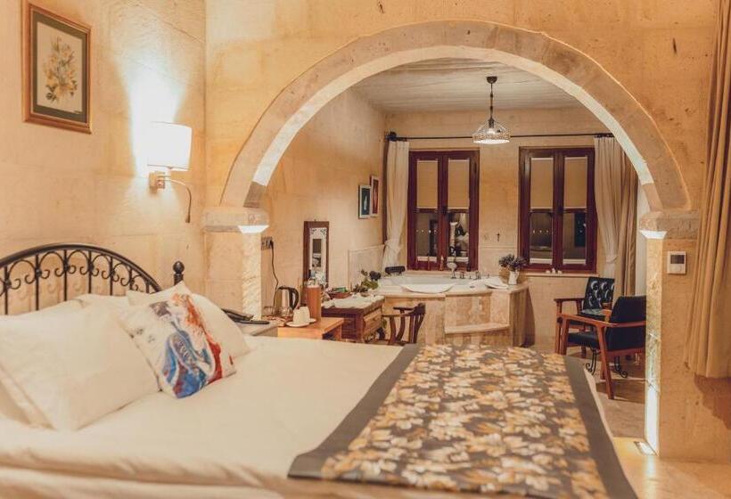 اتاق استاندارد با وان آب گرم, Peristyle Cave Cappadocia  Special Class