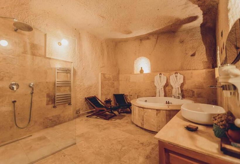 سوئیت با وان آب گرم, Peristyle Cave Cappadocia  Special Class