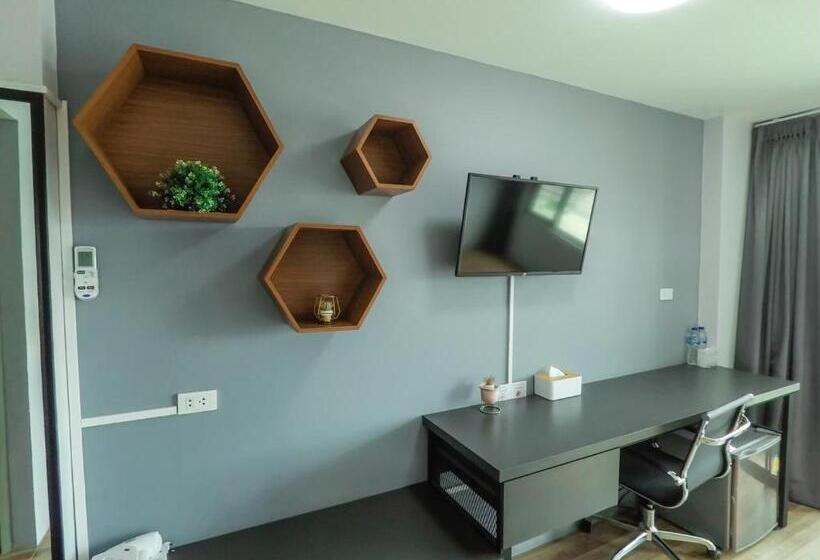 Стандартный Номер Кровать Кинг, Mtrio Hotel Korat