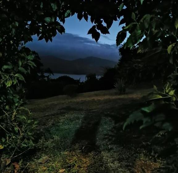 디럭스 룸 호수 전망, La Ceiba Tree Lodge