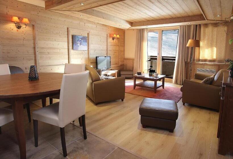 3 Bedroom Duplex Apartment, Résidence L Oxalys