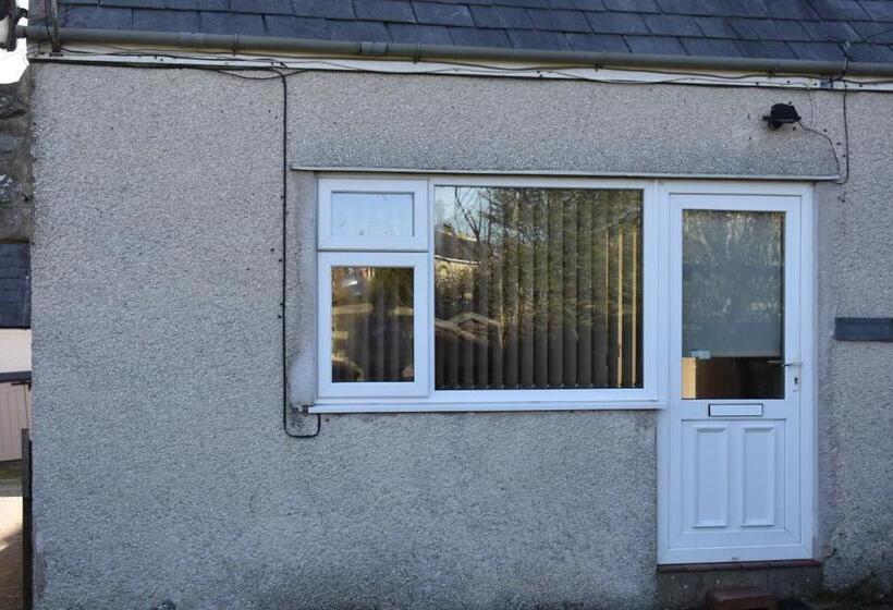 Family Suite, Taldrwst Farmhouse