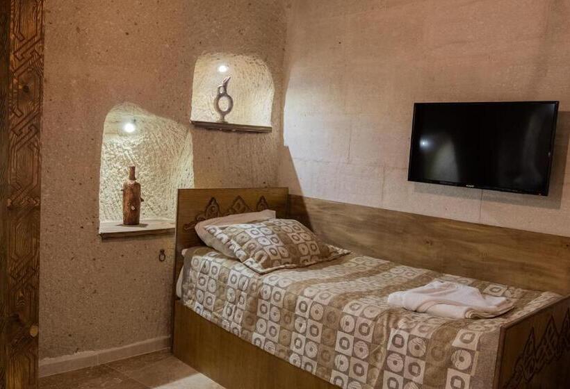 سوییت سوپریور, Grand Elite Cave Suites