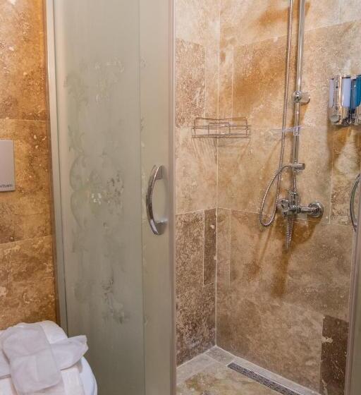 اتاق لوکس, Grand Elite Cave Suites