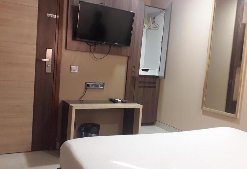 اتاق استاندارد با تخت بزرگ, Shine Hospitality Crown