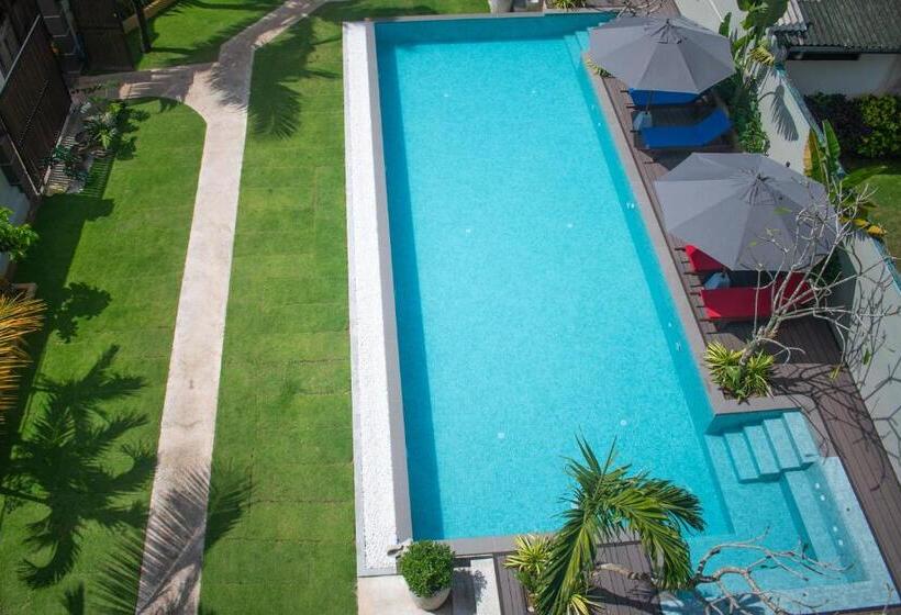 Номер Deluxe Вид на Море, The Green Rooms Surf & Yoga Camp   On The Beach   Prime Location Renovated 2024