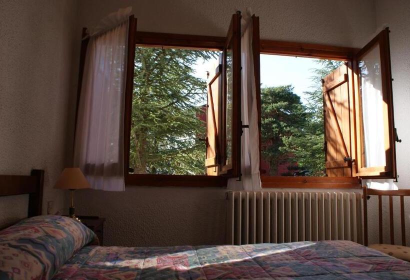 Четырехместный Номер Стандарт, Pinarillos