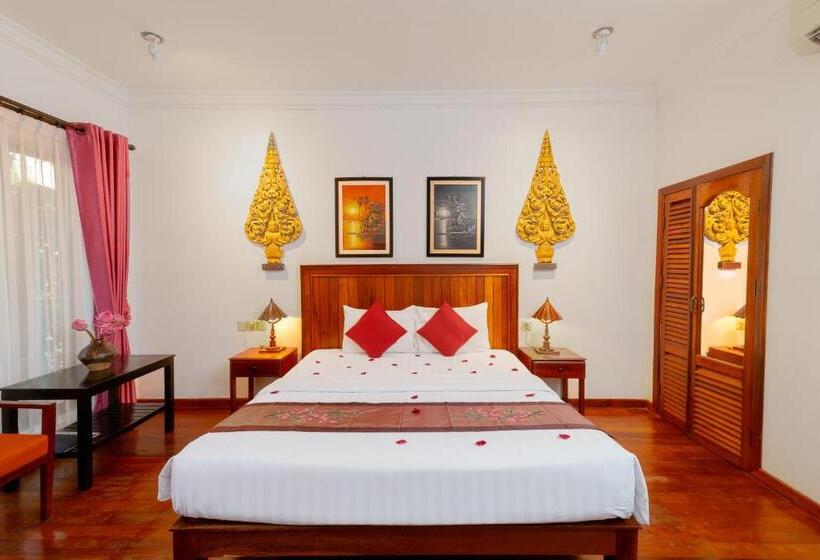 اتاق لوکس با تراس, Asanak D Angkor Boutique