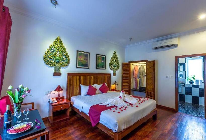 اتاق لوکس با تراس, Asanak D Angkor Boutique