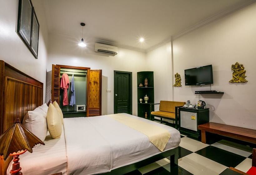 اتاق لوکس با چشم‌انداز استخر, Asanak D Angkor Boutique