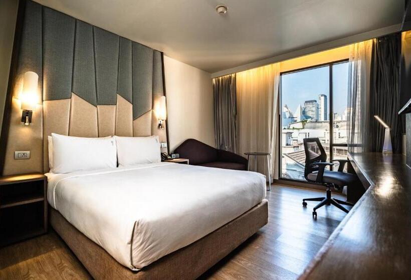 اتاق سوپریور با تخت دو نفره بزرگ, Holiday Inn Express Bangkok Sukhumvit 11, An Ihg