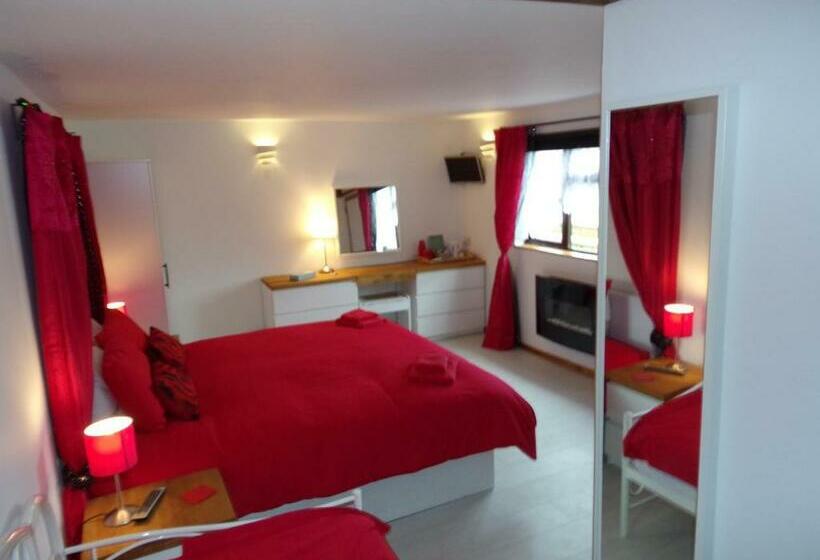 חדר סטנדרט לשלושה, Barton Gate Farm B&b